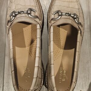 G.H. Bass & Co. Women's Cream Loafers